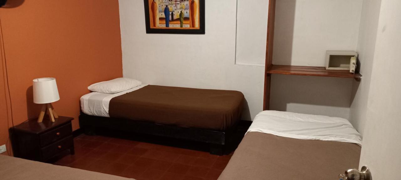 Casa Kiwi Hostel Medellín Quarto foto