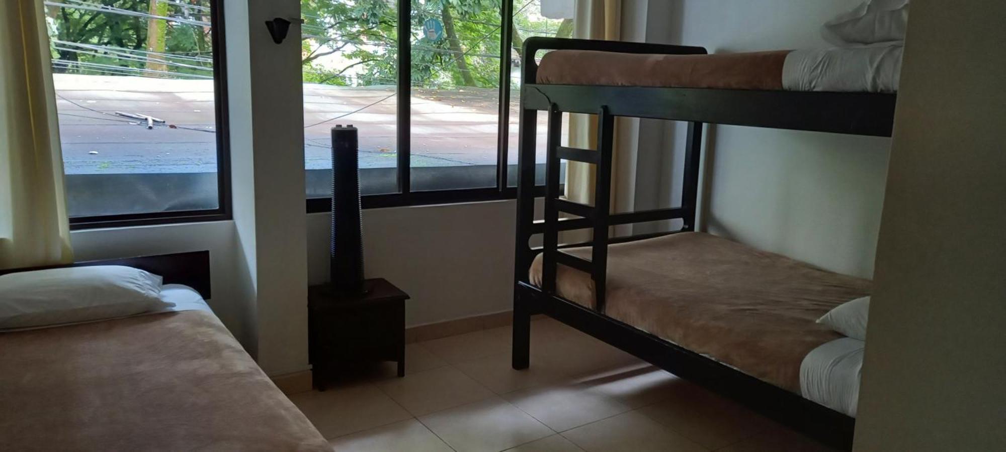 Casa Kiwi Hostel Medellín Quarto foto